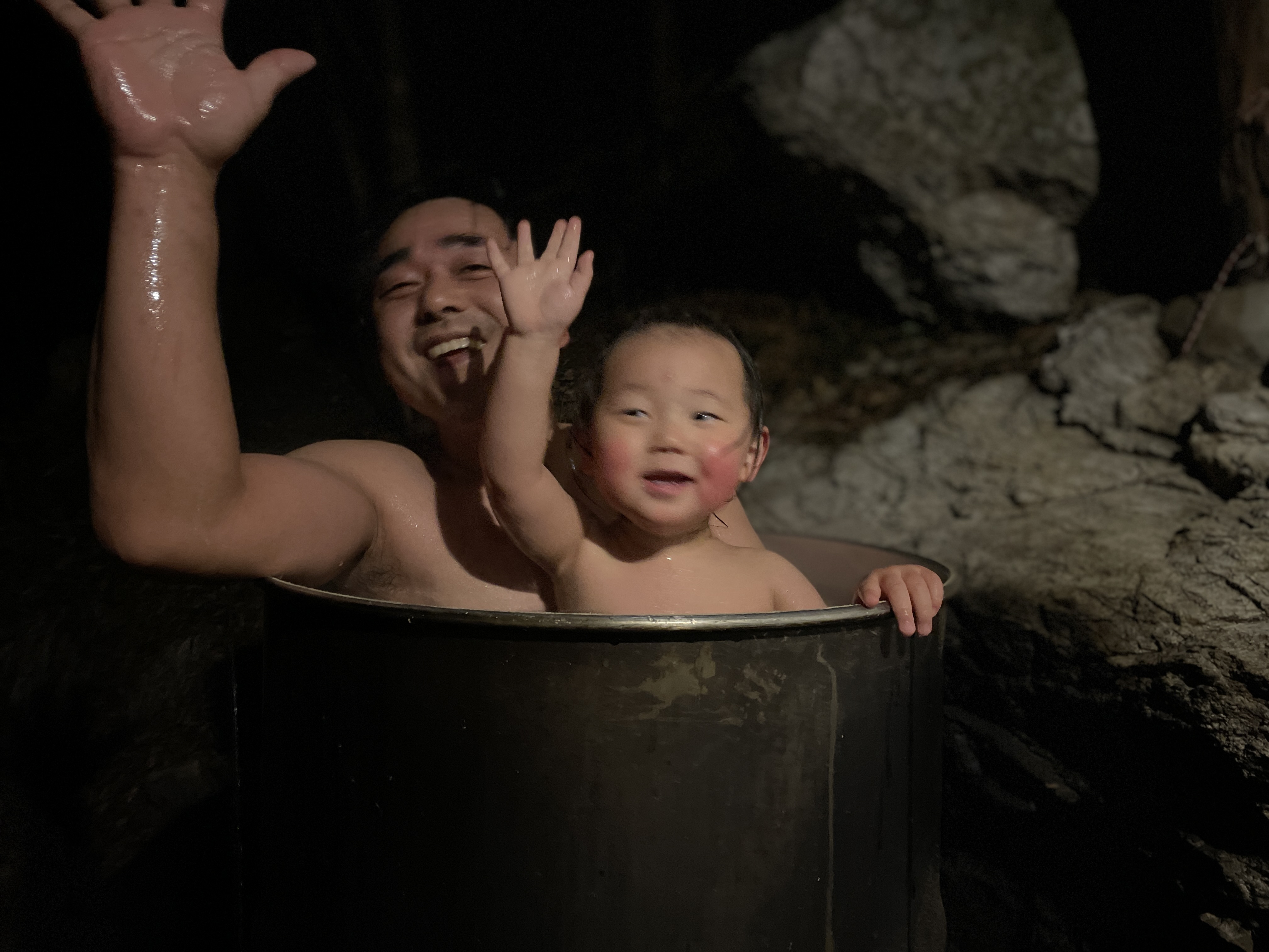 キャンプ場のドラム缶風呂